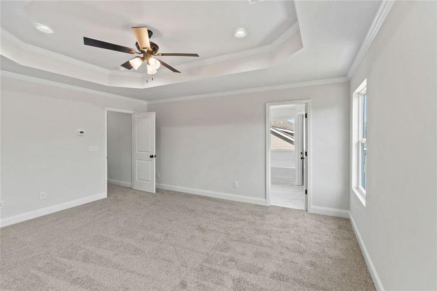 Spacious, unfurnished interior of a new home in , Alto (Image 25).