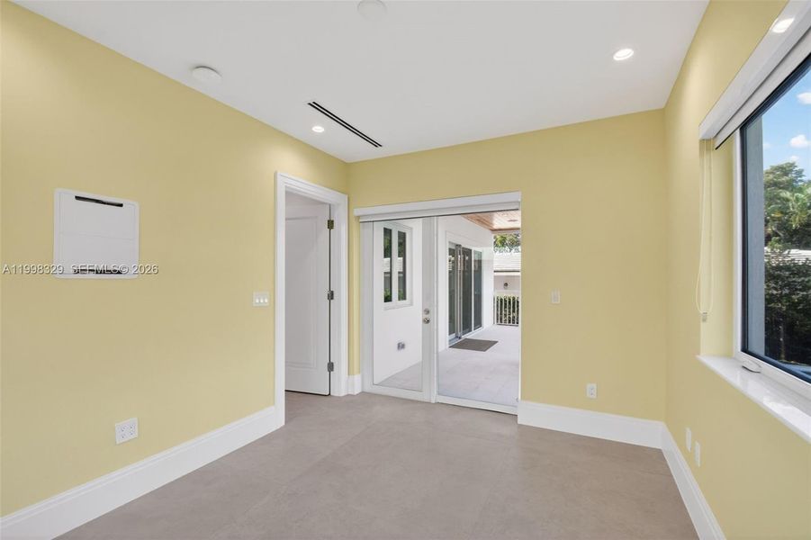 1st floor bonus room