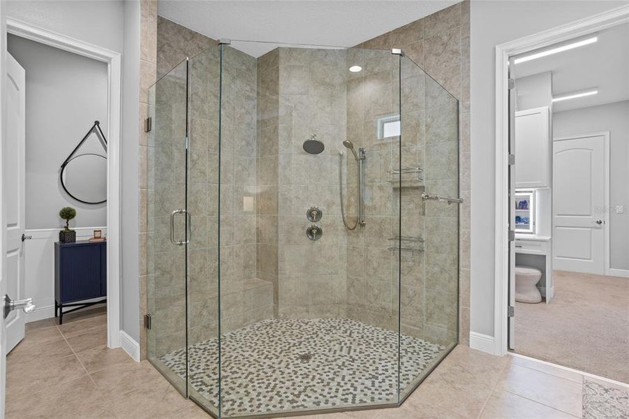 Image 81 of a home in .