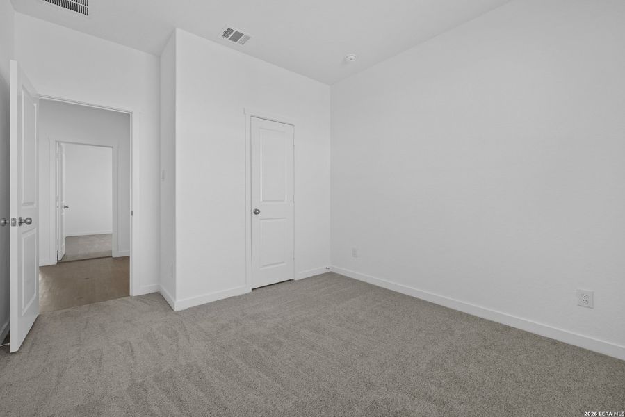 Spacious, unfurnished interior of a new home in Voss Farms, New Braunfels (Image 11). Spacious, unfurnished interior of a new home in Voss Farms, New Braunfels (Image 11).