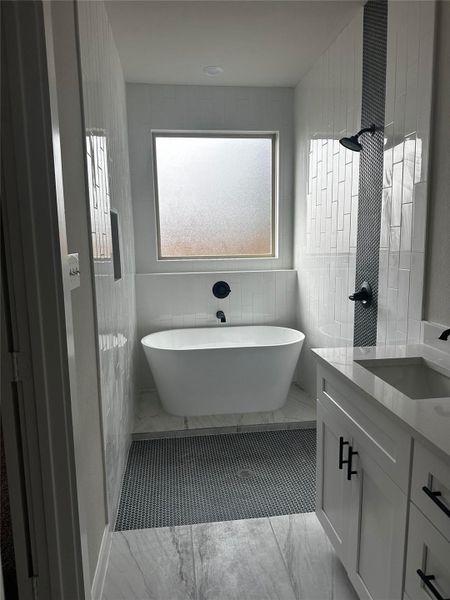 Furnished interior view inside a new home in , Iowa Colony (Image 5). Furnished interior view inside a new home in , Iowa Colony (Image 5).