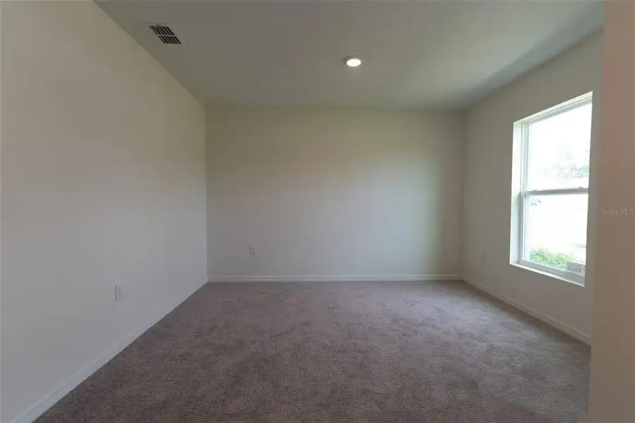 Spacious, unfurnished interior of a new home in Ocala, Ocala (Image 18).