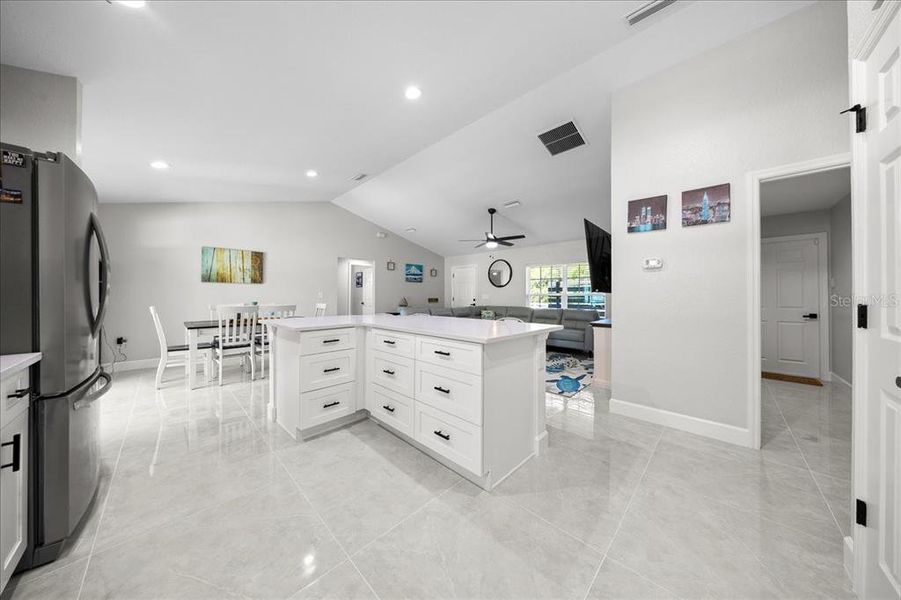 Furnished interior view inside a new home in , Ocala (Image 37).