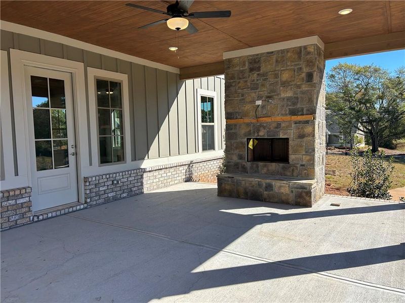 Exterior details and patio area of a home in Trove, Watkinsville (Image 3).