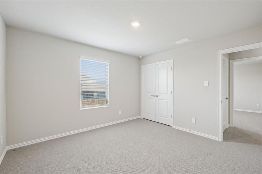 Photo is not of the actual home, but is an inspirational photo of builder’s model home and may depict options, furnishings, and/or decorator features that are not included. Photo is not of the actual home, but is an inspirational photo of builder’s model home and may depict options, furnishings, and/or decorator features that are not included.