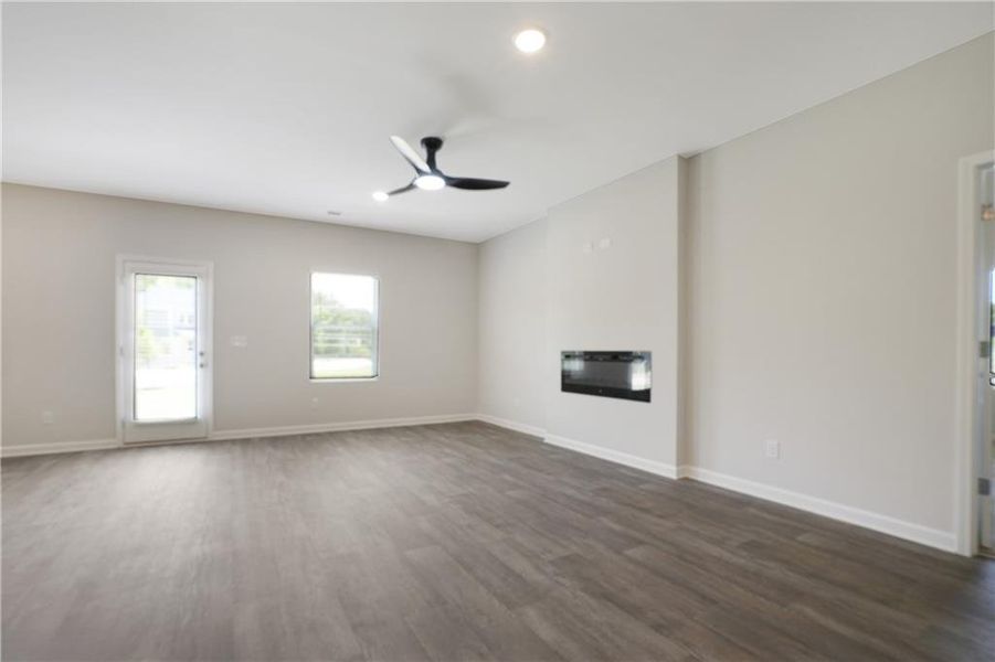 Spacious, unfurnished interior of a new home in Conner Springs, Social Circle (Image 23).