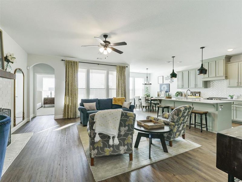 Open concept view of living room & kitchen