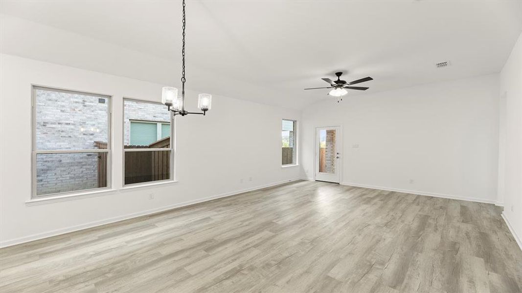 08. 1662 Gracehill - Dining