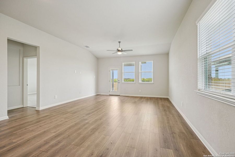 Spacious, unfurnished interior of a new home in Sagebrooke - Premier Series, San Antonio (Image 20). Spacious, unfurnished interior of a new home in Sagebrooke - Premier Series, San Antonio (Image 20).