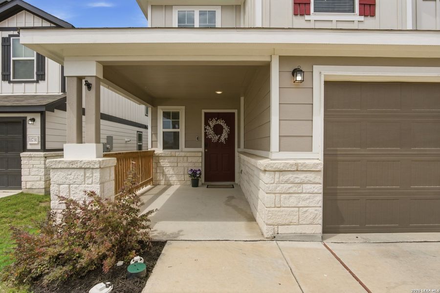 Exterior details and patio area of a home in Davis Ranch, San Antonio (Image 20).