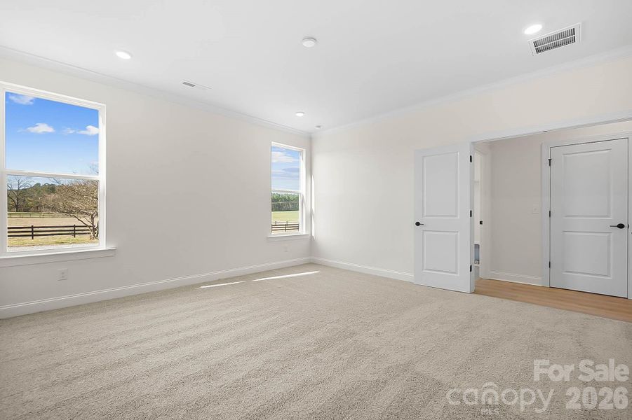 Spacious, unfurnished interior of a new home in Lancaster Hwy, Waxhaw (Image 29).
