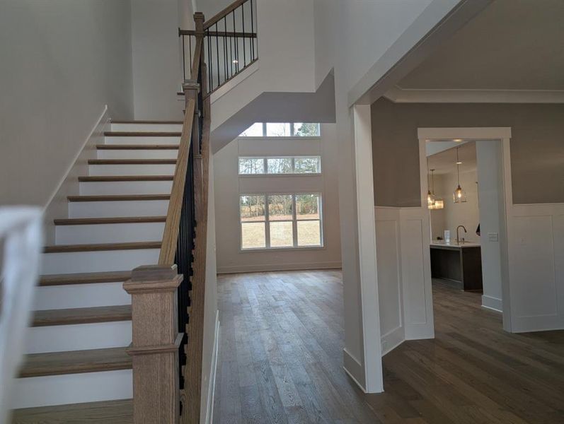 Spacious, unfurnished interior of a new home in Arden on Lanier, Cumming (Image 24).