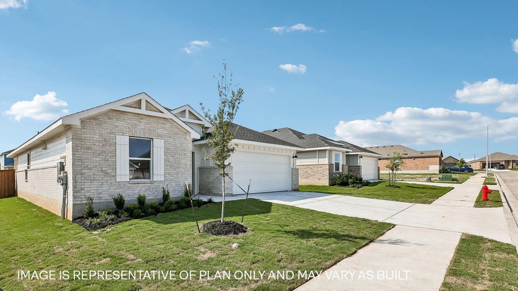Front exterior of a new home in Thunder Rock, Marble Falls, TX, highlighting curb appeal (Image 2). Front exterior of a new home in Thunder Rock, Marble Falls, TX, highlighting curb appeal (Image 2).