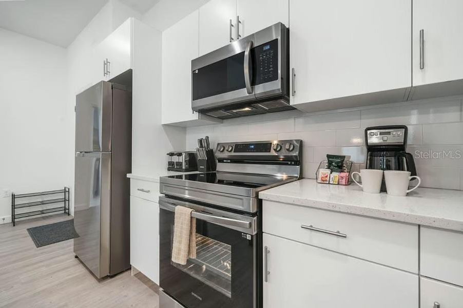 Furnished interior view inside a new home in , Davenport (Image 16). Furnished interior view inside a new home in , Davenport (Image 16).