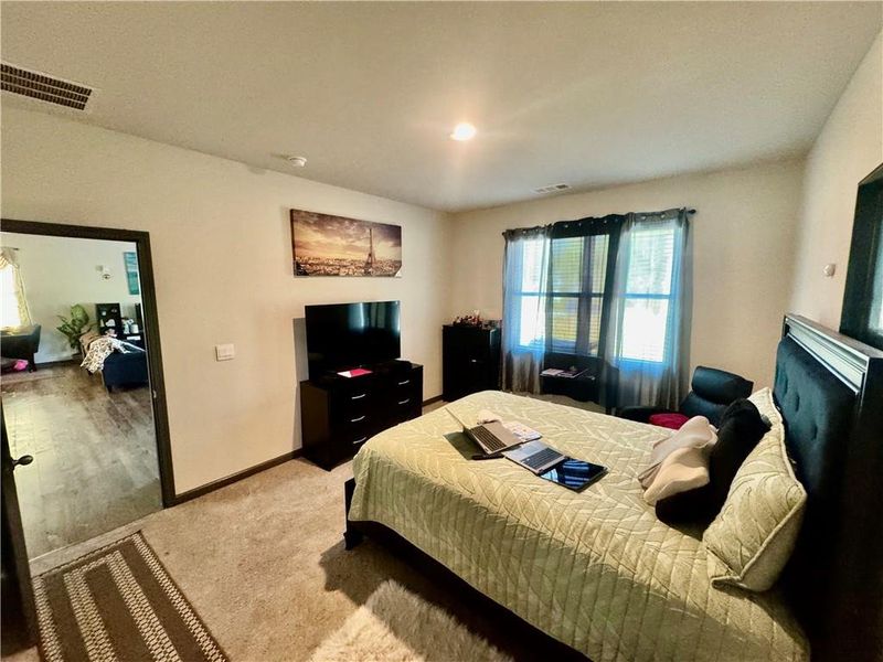 Furnished interior view inside a new home in Oakwood, Dallas (Image 13).