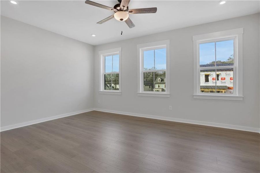 Spacious, unfurnished interior of a new home in , Roswell (Image 22).