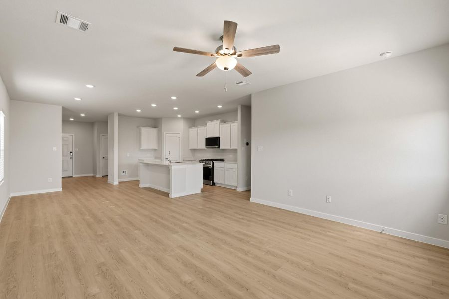 Spacious, unfurnished interior of a new home in Northpark South, Porter (Image 18).