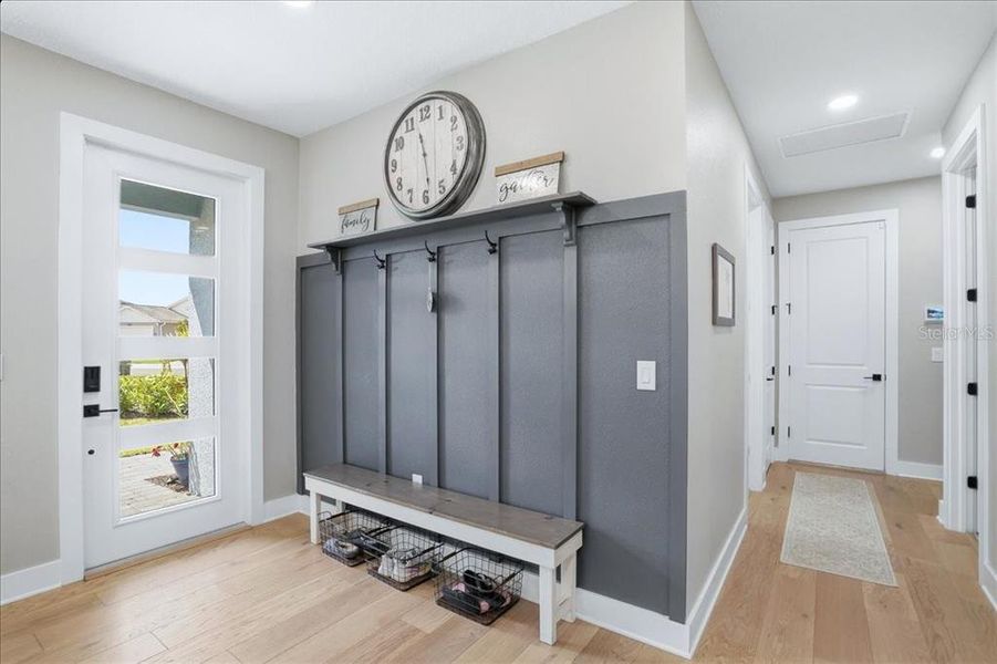 Furnished interior view inside a new home in , Venice (Image 39).