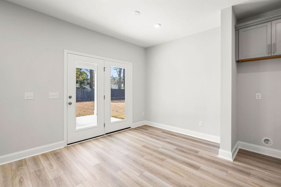 Spacious, unfurnished interior of a new home in Salem Bay, Beaufort (Image 20).