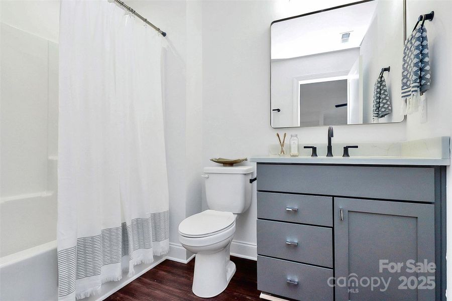 Furnished interior view inside a new home in Harbor Oaks, Denver (Image 31).