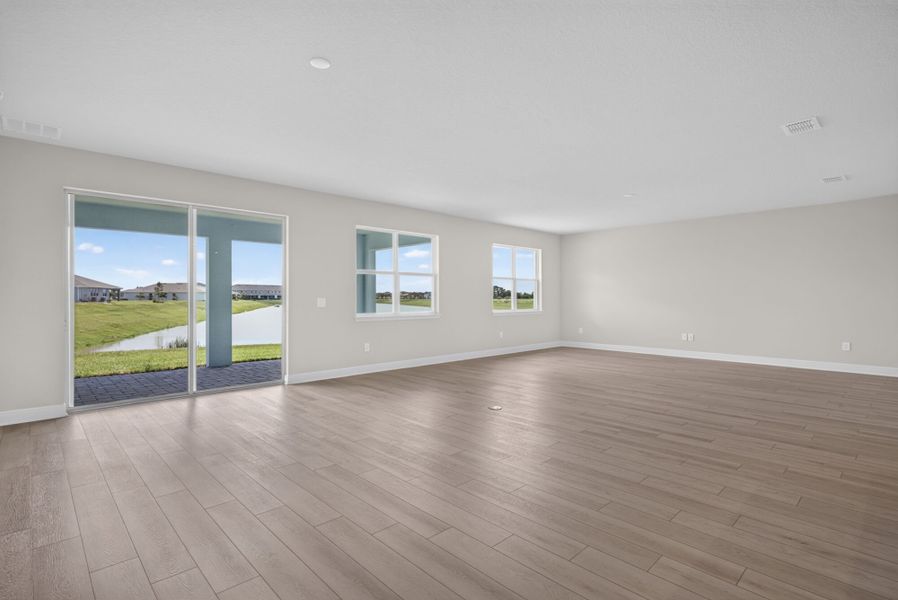 Spacious, unfurnished interior of a new home in Crosswind Ranch, Parrish (Image 12). Spacious, unfurnished interior of a new home in Crosswind Ranch, Parrish (Image 12).