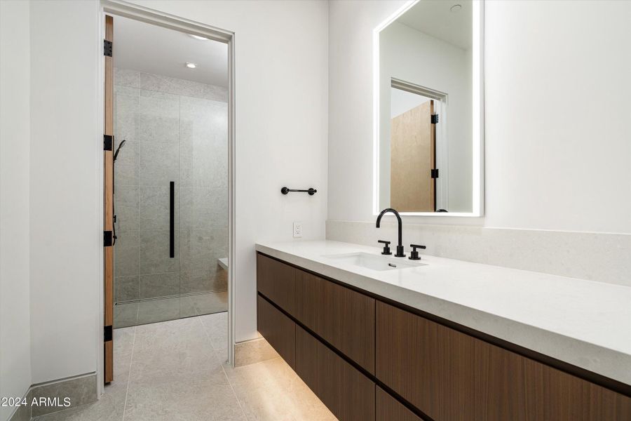 Guest Bedroom Bathroom