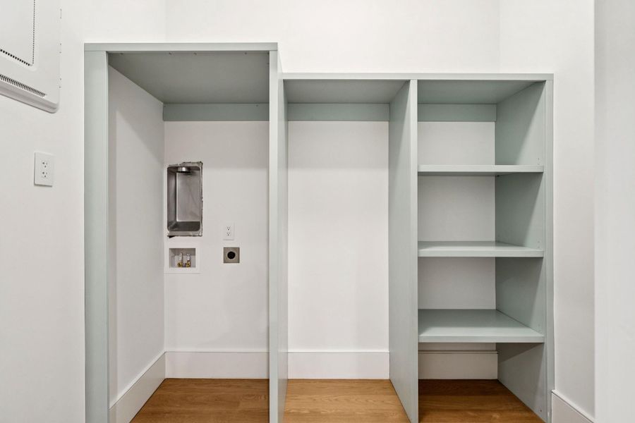 Image 86 of a home in .