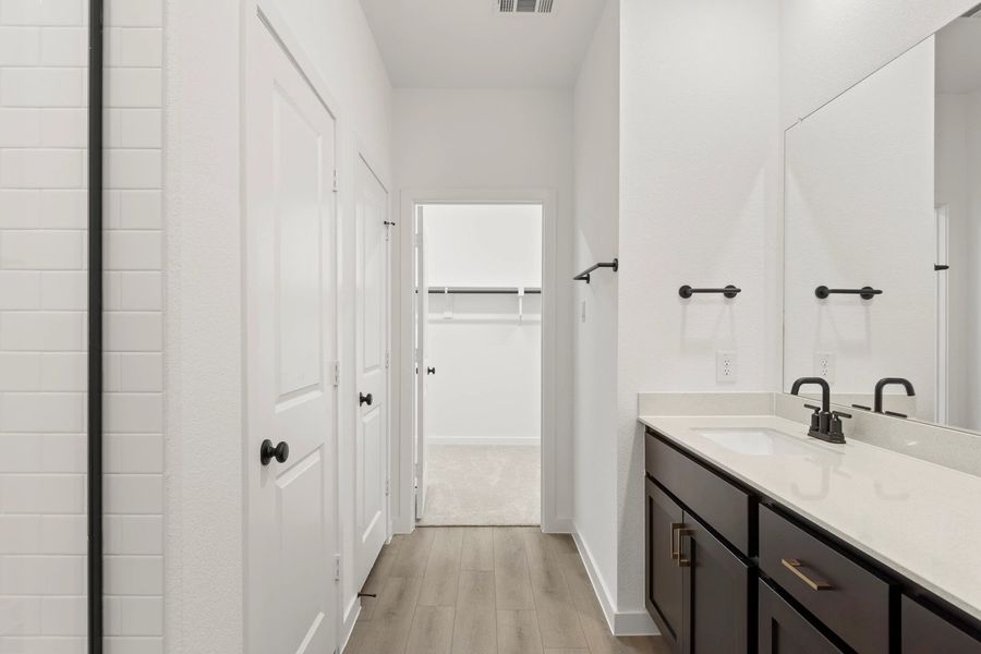 Primary Bathroom featuring the Oxford Collection Primary Bathroom featuring the Oxford Collection