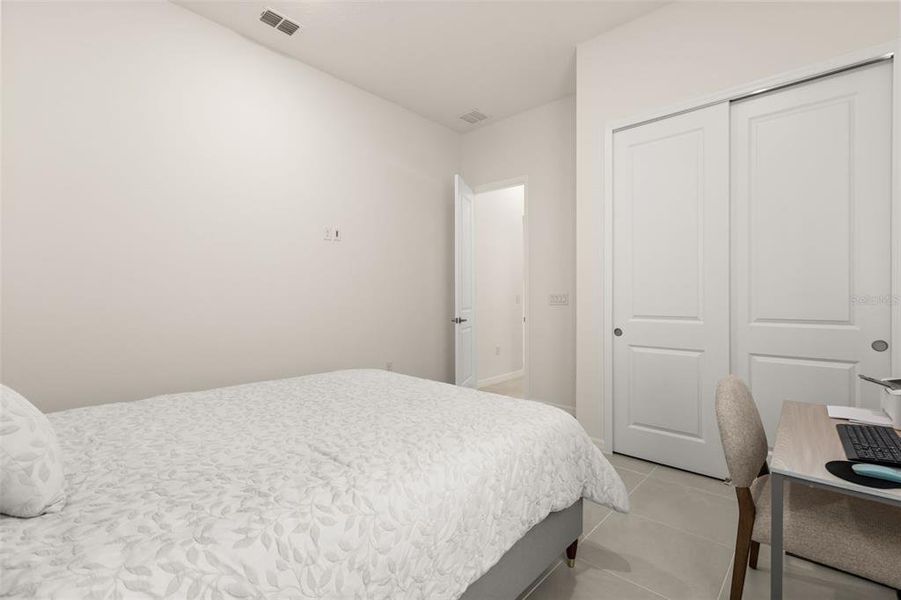 Furnished interior view inside a new home in , Winter Garden (Image 32).