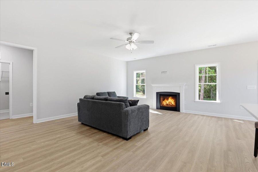 19-400 Creeks Edge Dr-19