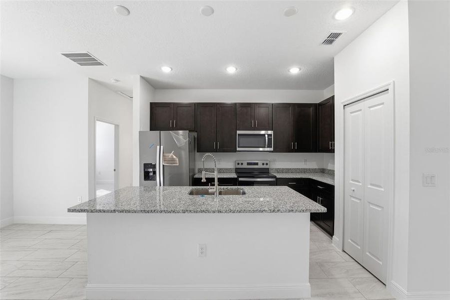 Furnished interior view inside a new home in , Ocala (Image 10).