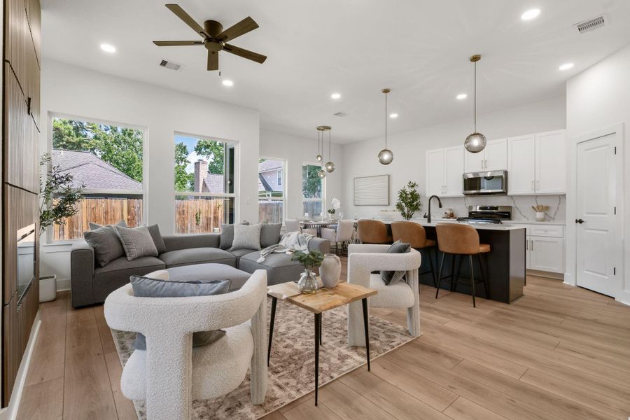 Furnished interior view inside a new home in , Tomball (Image 20).