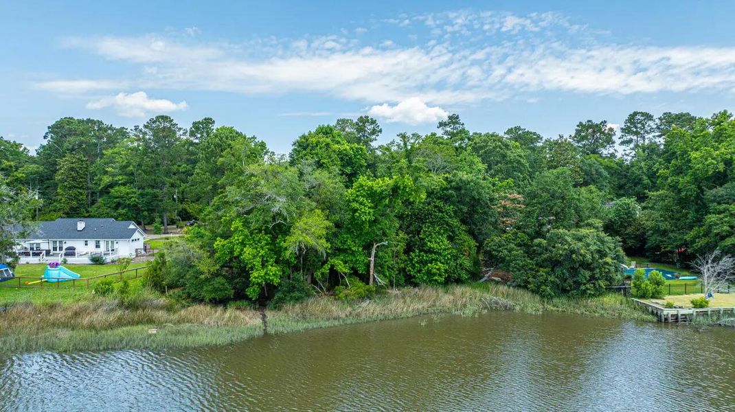 Image 14 of a home in . Image 14 of a home in .