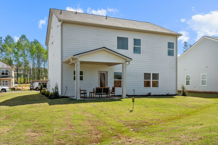 *This is a marketing photo. Colors/options may be different.*