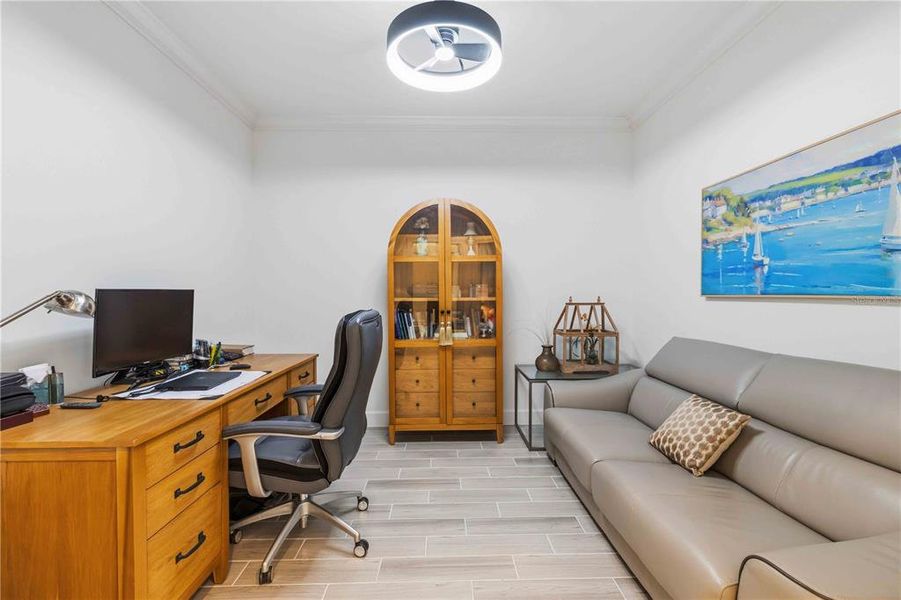 Furnished interior view inside a new home in , Port Charlotte (Image 30).