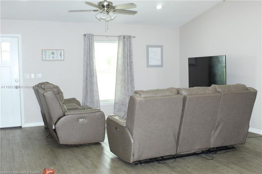 Furnished interior view inside a new home in , Zolfo Springs (Image 7).