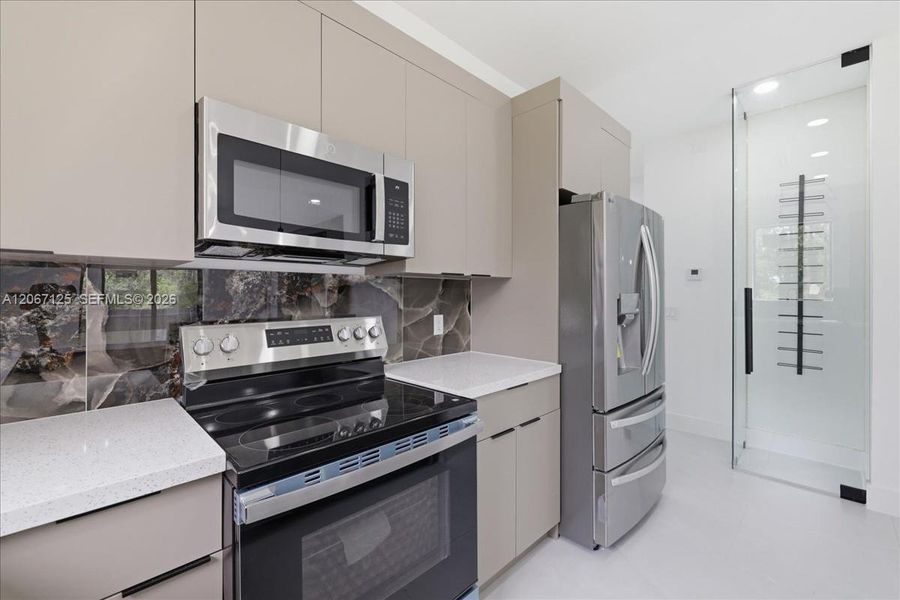 Furnished interior view inside a new home in , Lehigh Acres (Image 7).