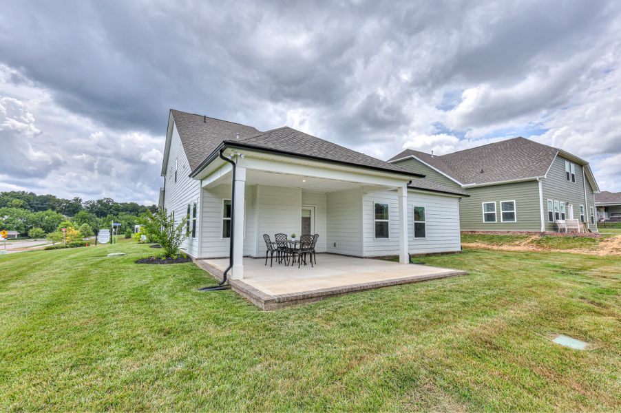 *Furnished model home example. Selections & finishes may vary. *Furnished model home example. Selections & finishes may vary.