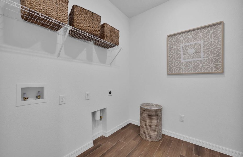 Representative furnished interior of a home built from the Highgate by Pulte Homes in Murray Farms, Middleburg (Image 33). Representative furnished interior of a home built from the Highgate by Pulte Homes in Murray Farms, Middleburg (Image 33).