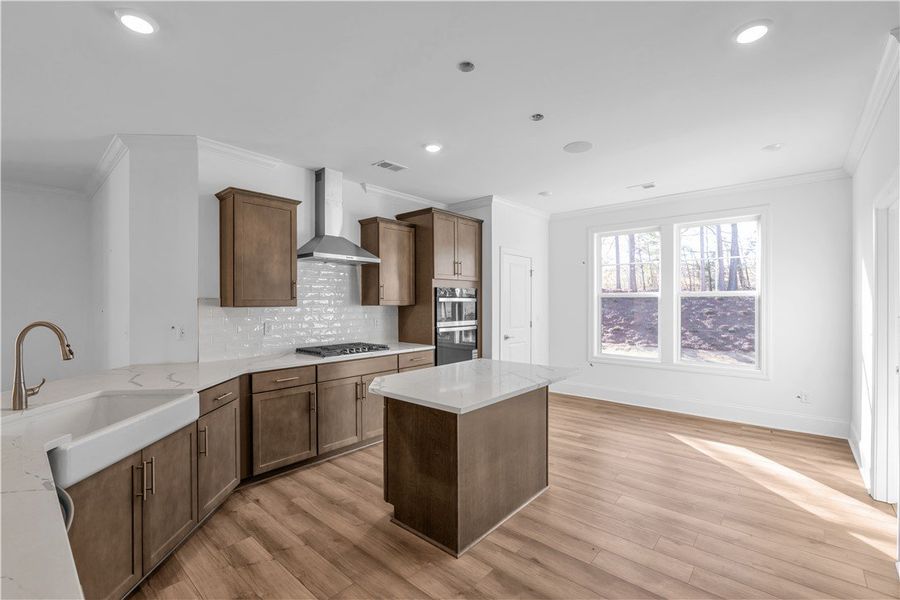 Furnished interior view inside a new home in Cross Creek Golf Club, Seneca (Image 6).