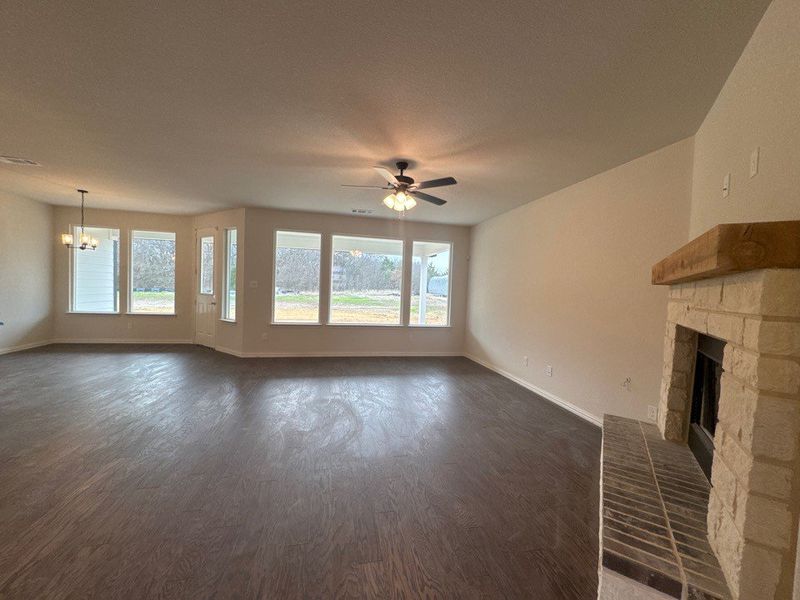 Spacious, unfurnished interior of a new home in Terra Escalante, Blue Ridge (Image 11).
