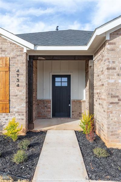 Exterior details and patio area of a home in , Abilene (Image 3).