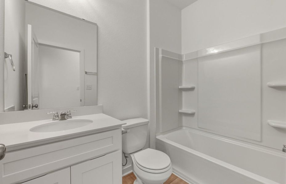 Furnished interior view inside a new home in Alto, San Marcos (Image 6).