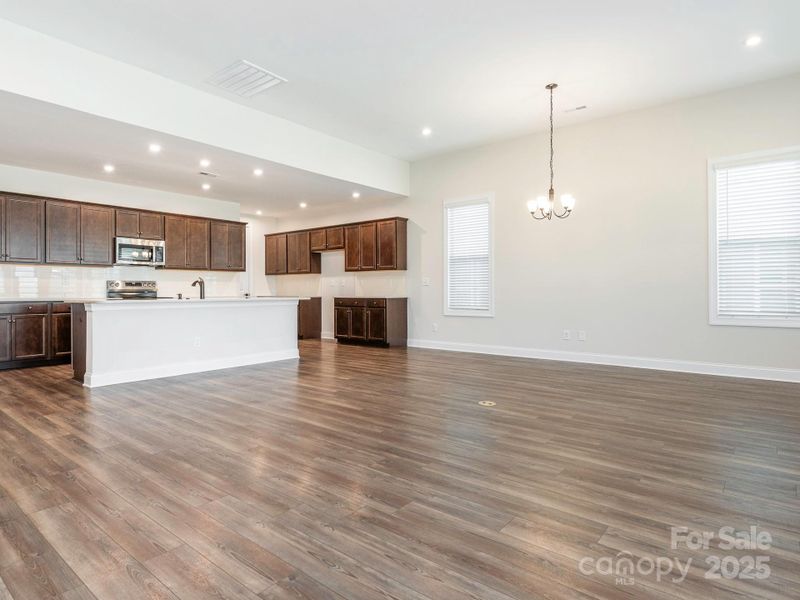 Spacious, unfurnished interior of a new home in , Charlotte (Image 24).