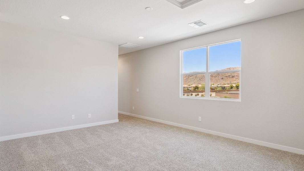 Spacious, unfurnished interior of a new home in Upper Canyon, Phoenix (Image 29).