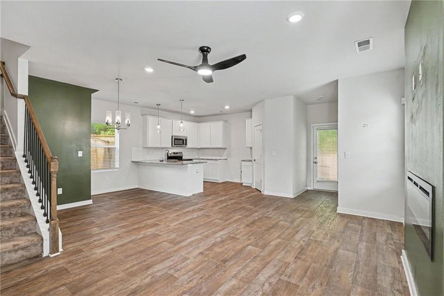 Spacious, unfurnished interior of a new home in Campground Crossing, McDonough (Image 21).