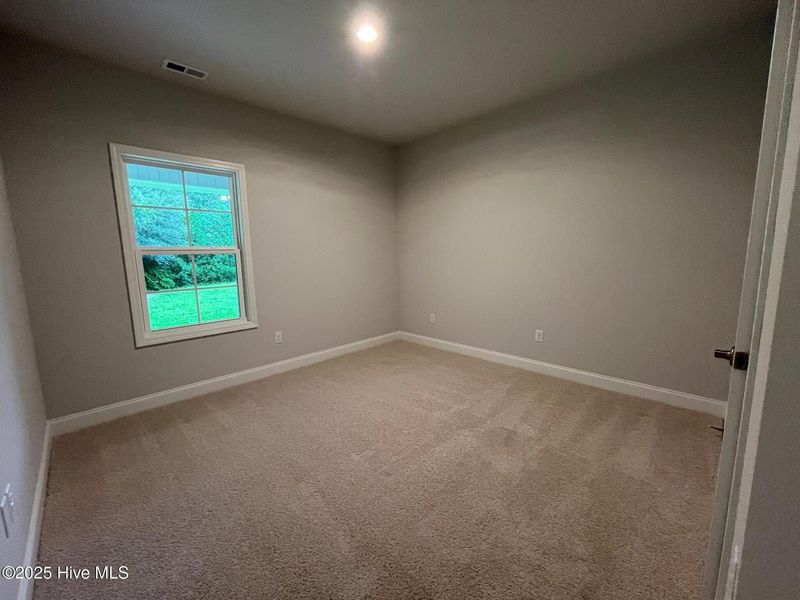 Spacious, unfurnished interior of a new home in Palmetto Creek, Bolivia (Image 16).