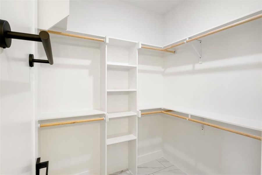 Spacious, unfurnished interior of a new home in , Fort Worth (Image 23).