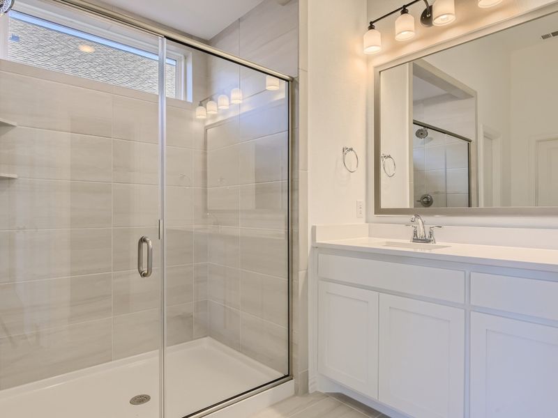 Plan 1522 Main Bathroom Representative Image