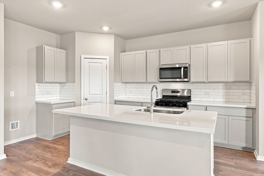 New Home in Cedar Creek, TX.  - Slide 11